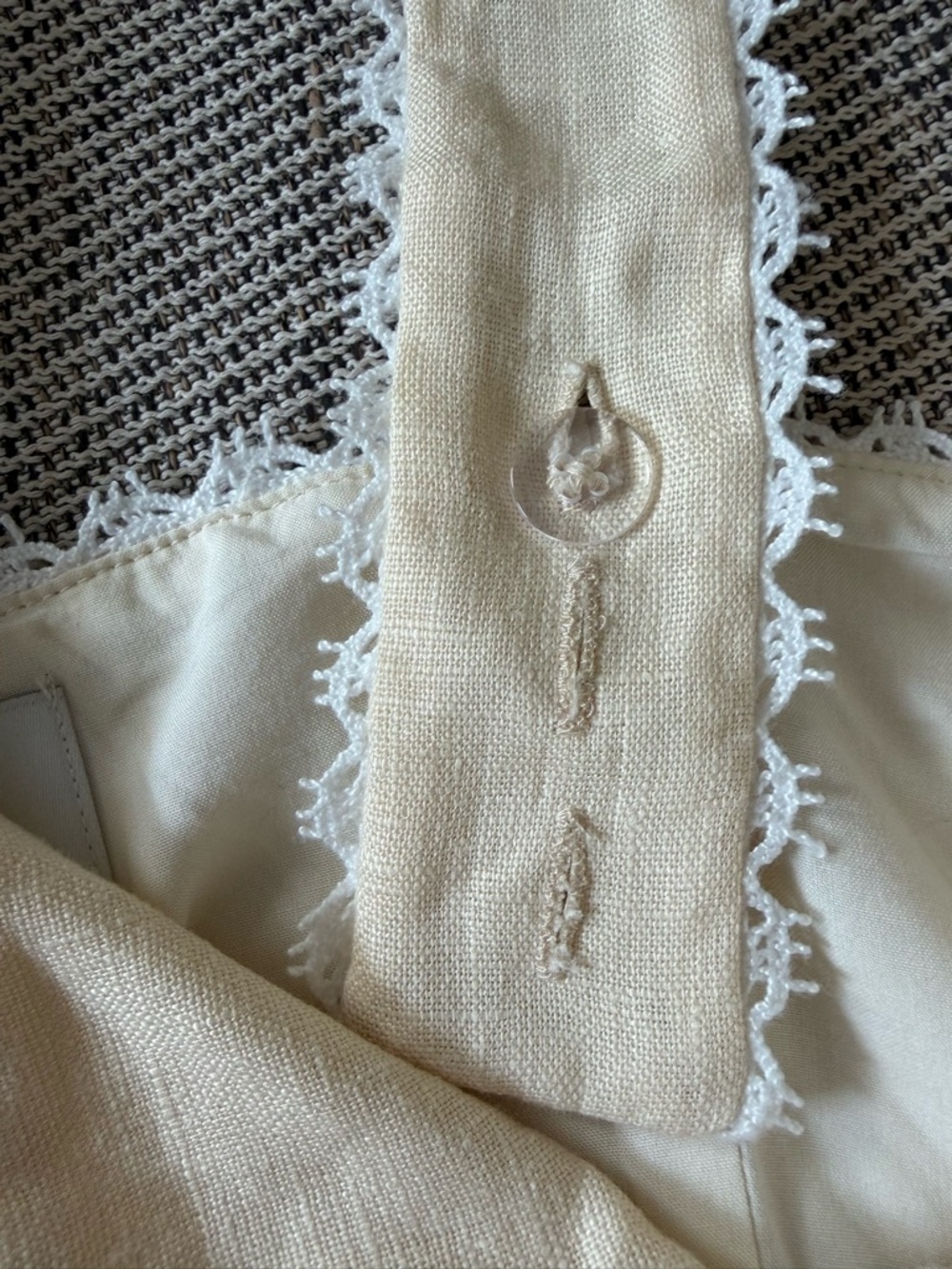 NEW Reformation Viola Linen Lace Sleeveless Top Sugar Cream | US 2 UK 6 - Picture 11 of 12